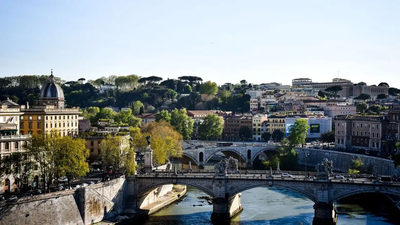 Reading Italian Short Stories Will Fast-Track Your Fluency