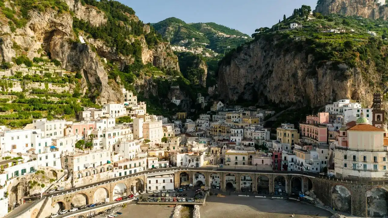 Why Learn Italian: 7 Benefits Of Studying The Language Of Dante